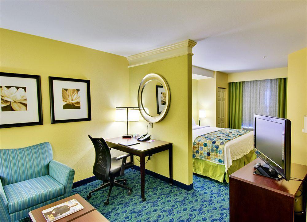 Springhill Suites By Marriott Corona Riverside Oda fotoğraf