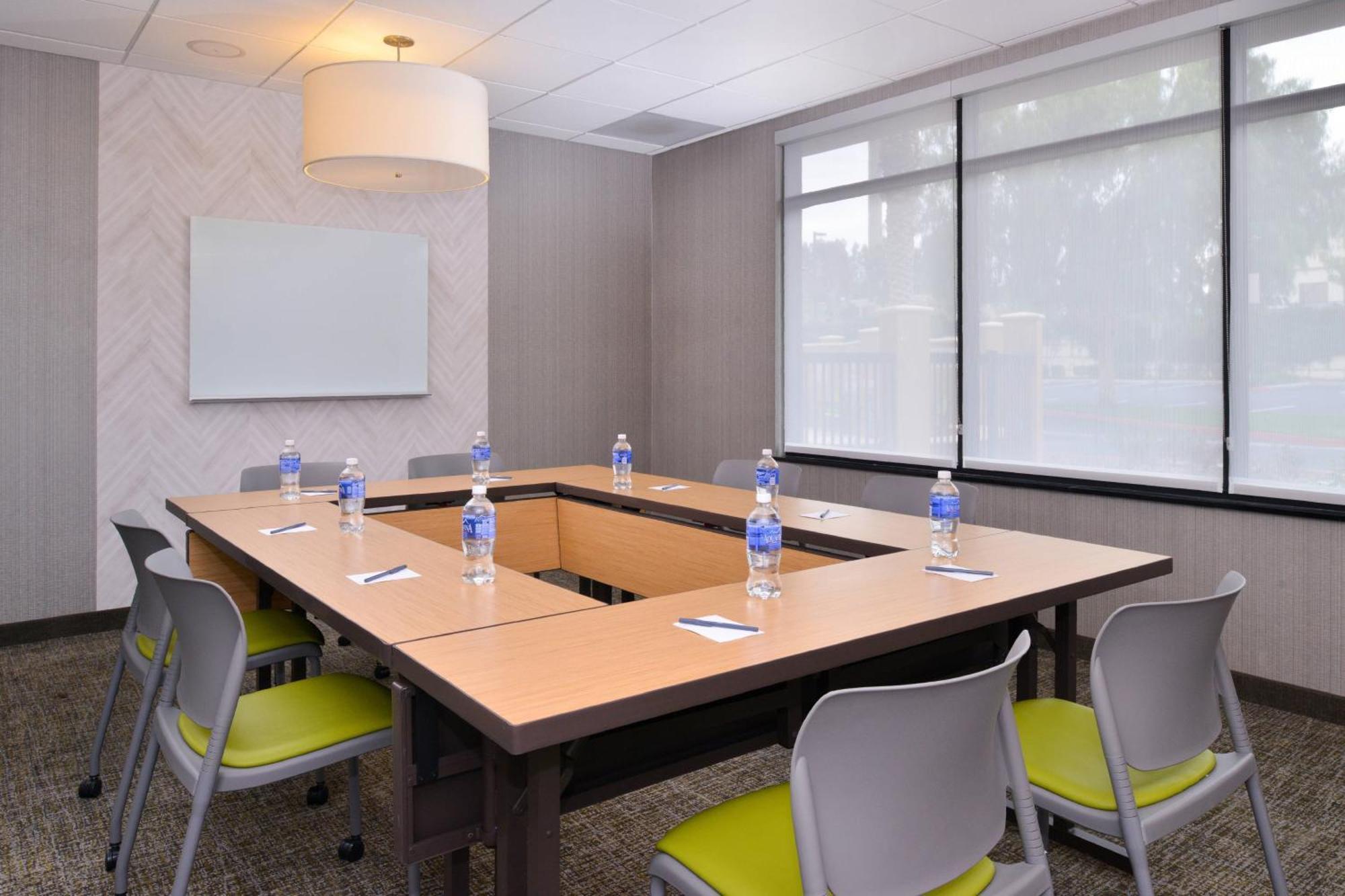 Springhill Suites By Marriott Corona Riverside Dış mekan fotoğraf