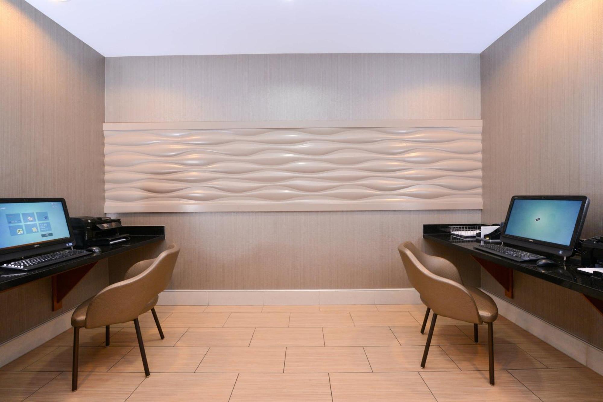 Springhill Suites By Marriott Corona Riverside Dış mekan fotoğraf